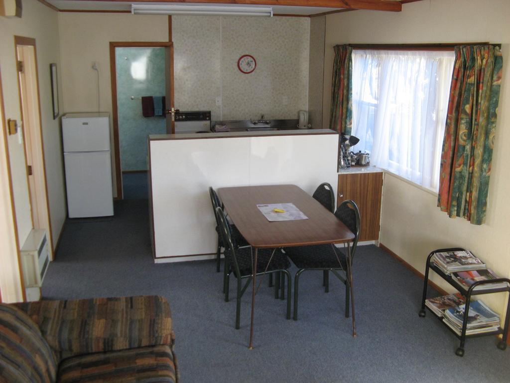 Tongariro River Motel Turangi Quarto foto