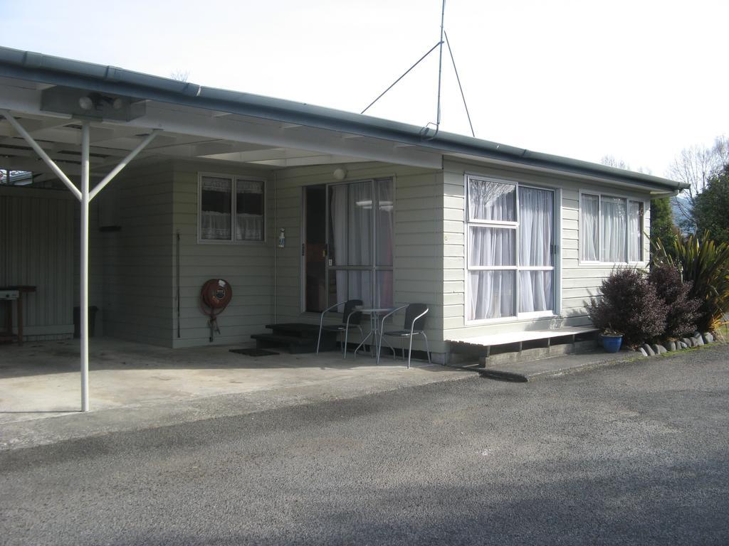 Tongariro River Motel Turangi Quarto foto