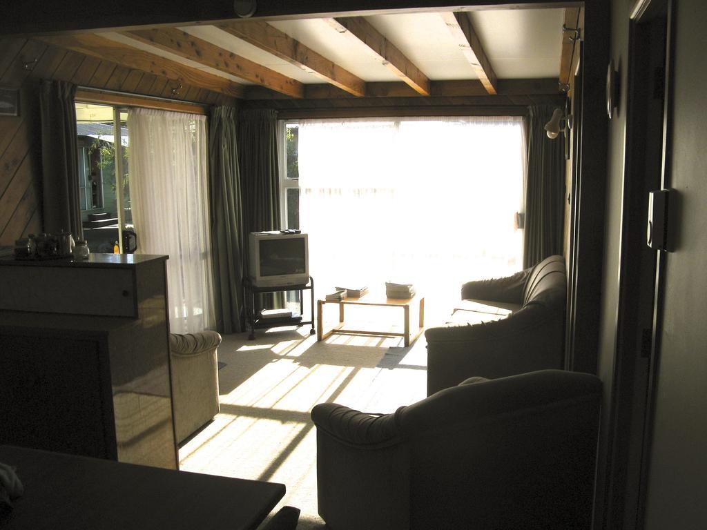 Tongariro River Motel Turangi Quarto foto
