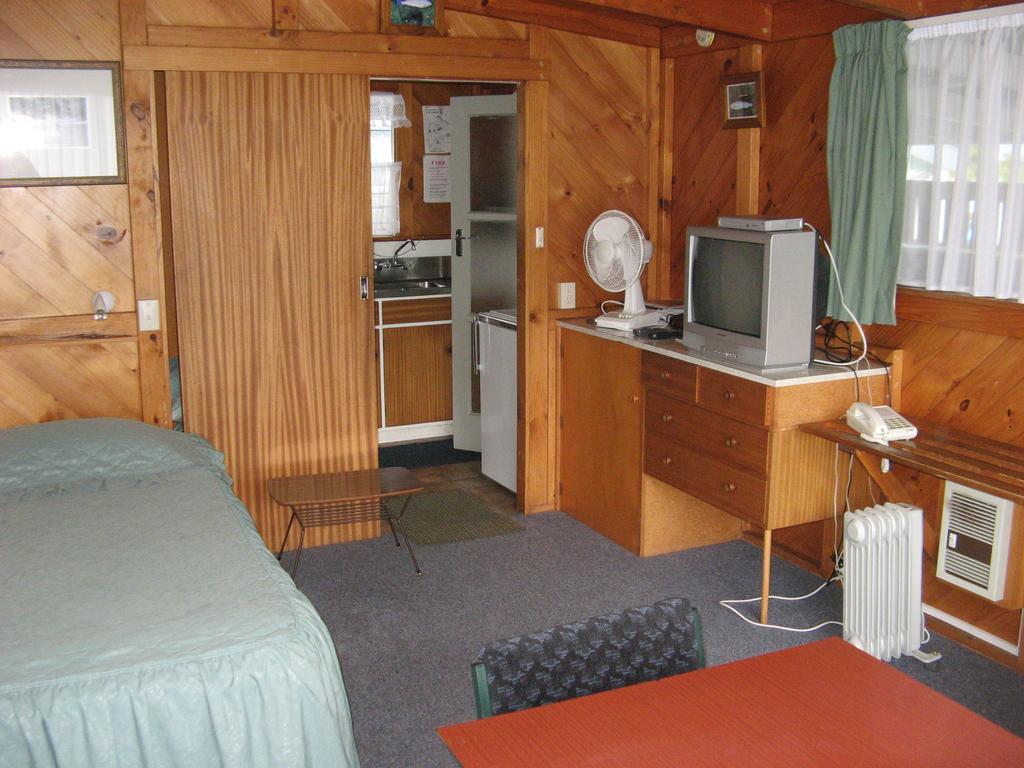 Tongariro River Motel Turangi Quarto foto